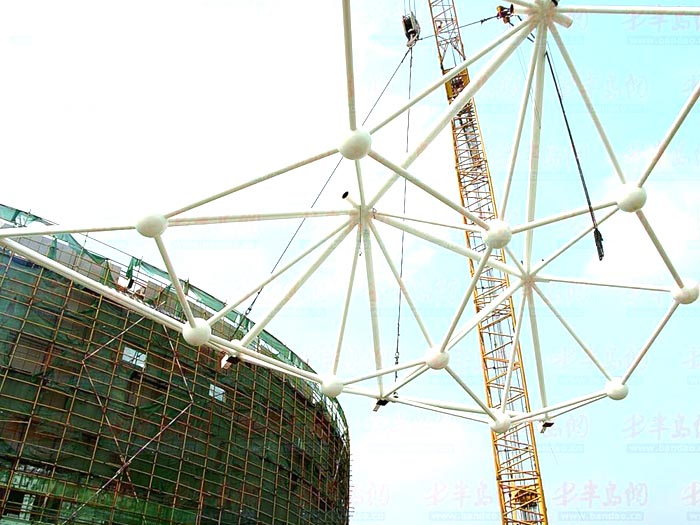哈密体育馆网架安装